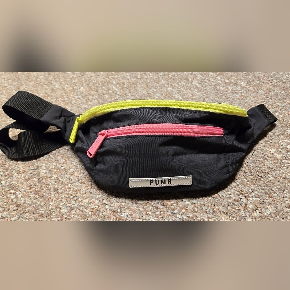 NWOT Puma fanny pack